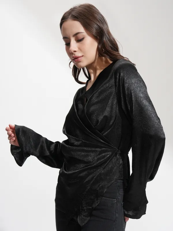 Tokyo Talkies Women Black Solid Regular Top