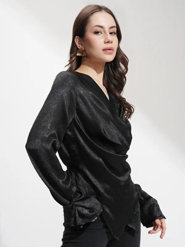 Tokyo Talkies Women Black Solid Regular Top