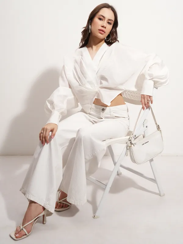 Tokyo Talkies Women White Solid Regular Top