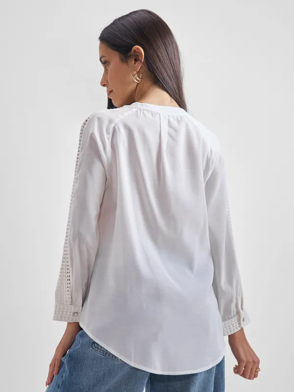 Chic By Tokyo Talkies Women Cream Solid Regular Tops