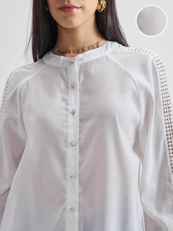 Chic By Tokyo Talkies Women Cream Solid Regular Tops