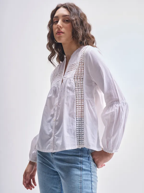 Tokyo Talkies Women White Solid Regular Top