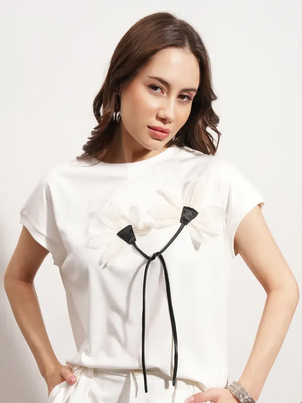 Tokyo Talkies Women White Applique Regular Top