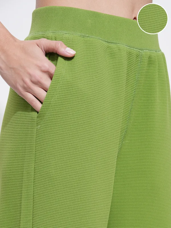 Tokyo Talkies Women Green Self Design Regular Fit Casual Trouser