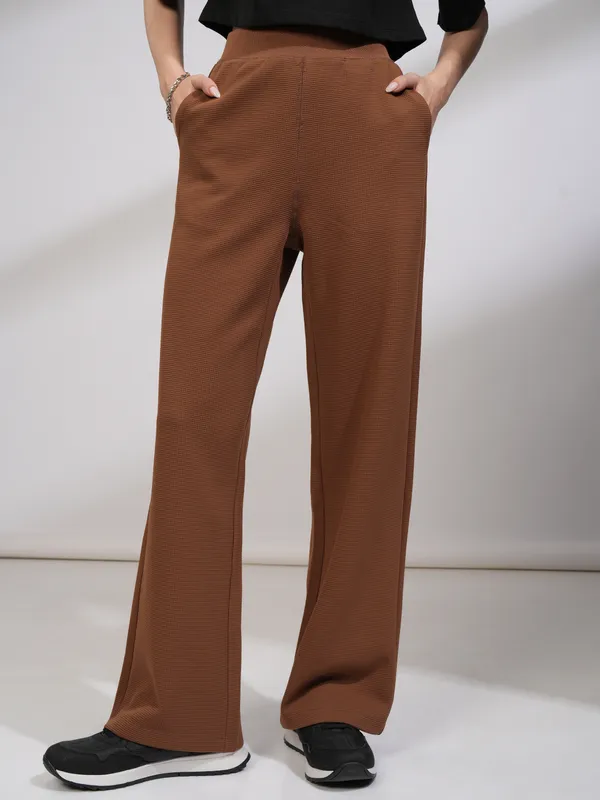 Tokyo Talkies Women Brown Solid Regular Fit Casual Trouser