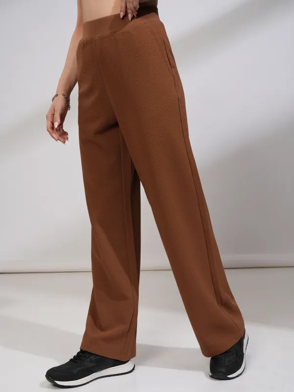 Tokyo Talkies Women Brown Solid Regular Fit Casual Trouser