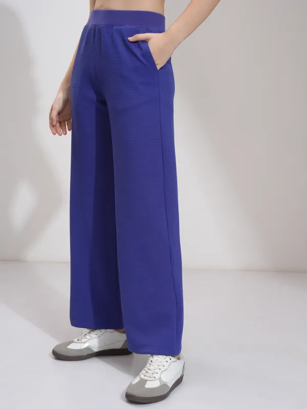 Tokyo Talkies Women Blue Self Design Straight Fit Casual Trouser