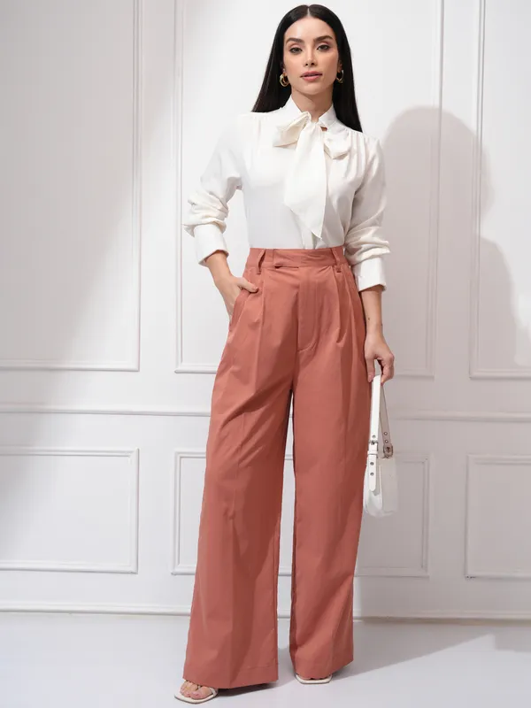 Tokyo Talkies Women Rust Solid Regular Fit Casual Trouser