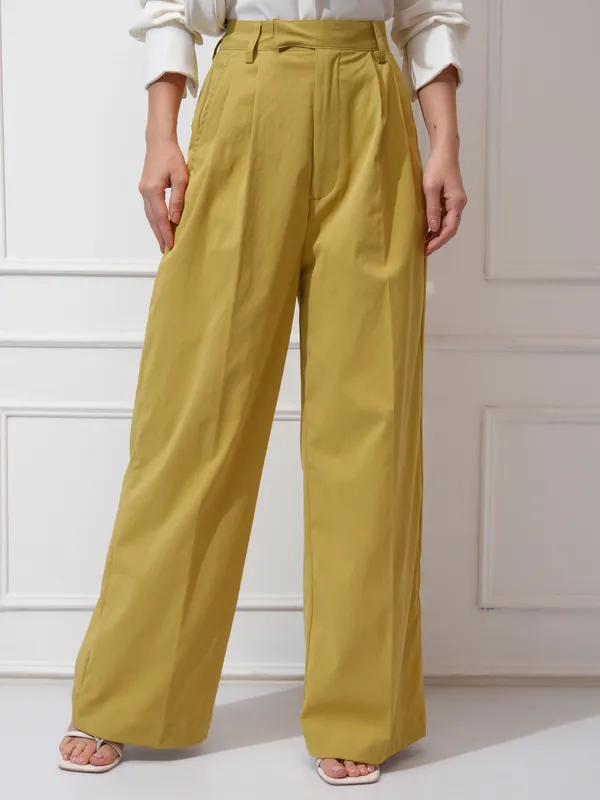 Solid Regular Fit Formal Trouser