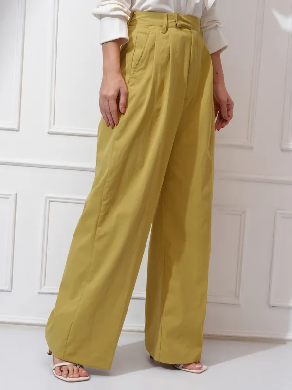 Solid Regular Fit Formal Trouser