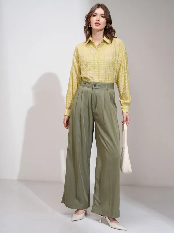 Tokyo Talkies Women Olive Solid Flared Casual Trouser