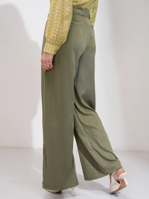 Tokyo Talkies Women Olive Solid Flared Casual Trouser