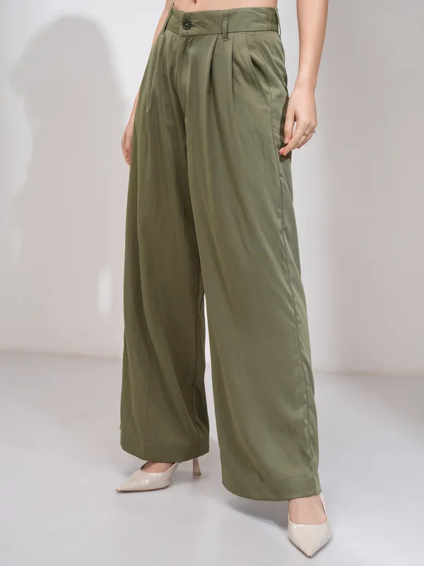 Tokyo Talkies Women Olive Solid Flared Casual Trouser