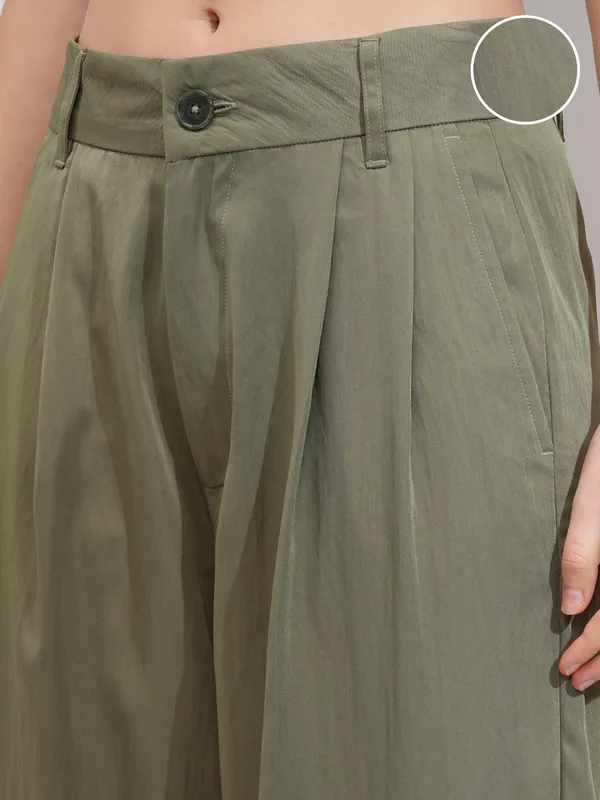 Tokyo Talkies Women Olive Solid Flared Casual Trouser