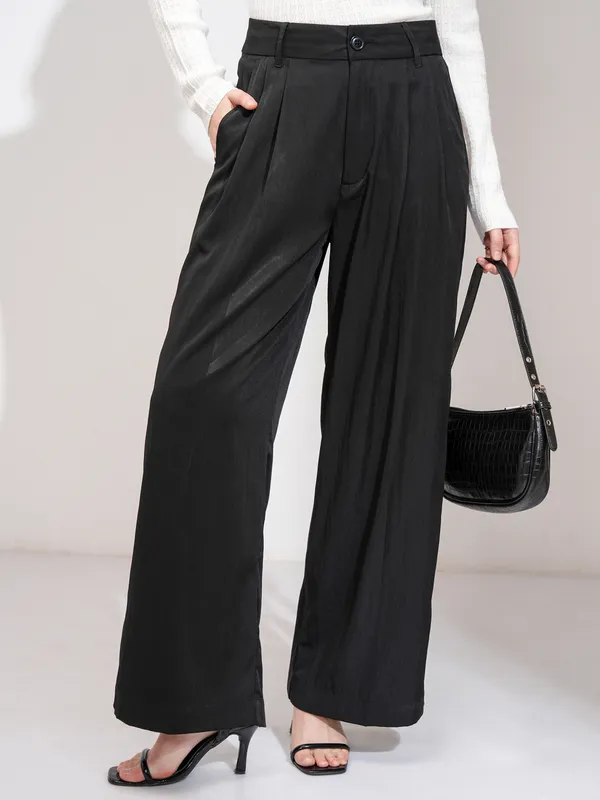 Tokyo Talkies Women Black Solid Wide Leg Casual Trouser