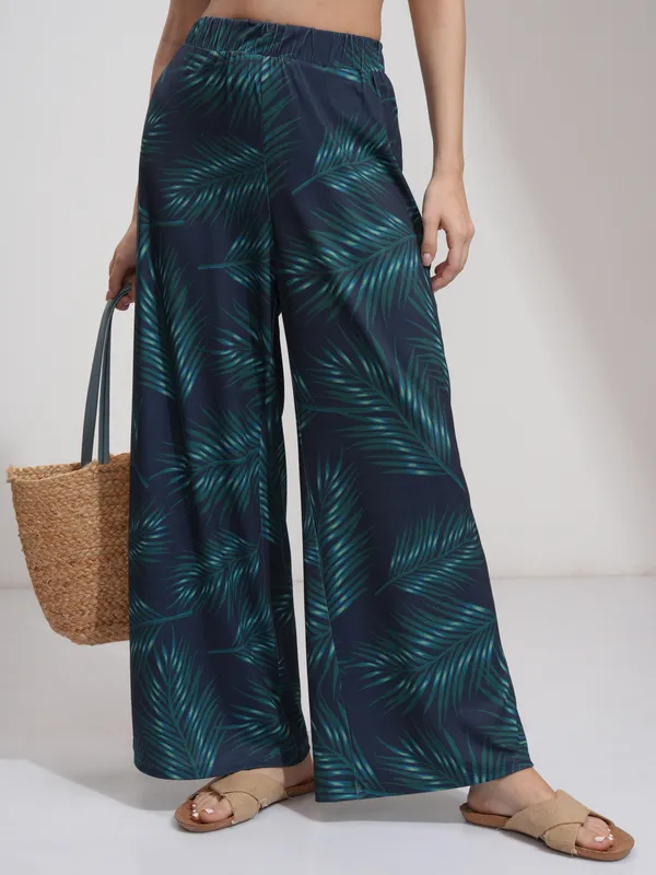 Tokyo Talkies Women Blue Printed Flared Casual Trousers