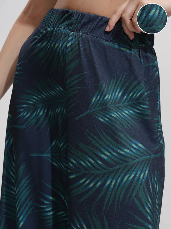 Tokyo Talkies Women Blue Printed Flared Casual Trousers