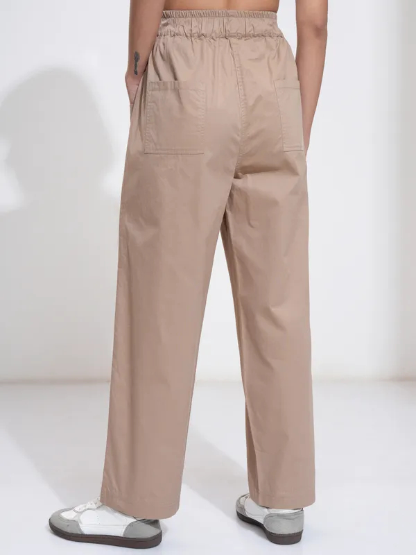 Tokyo Talkies Women Beige Solid Regular Fit Casual Trouser