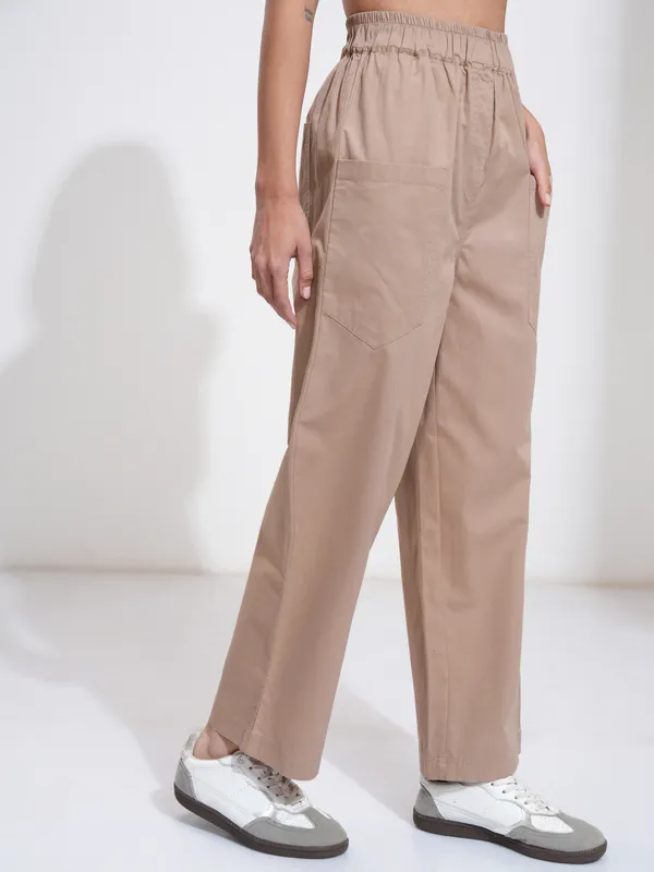 Tokyo Talkies Women Beige Solid Regular Fit Casual Trouser