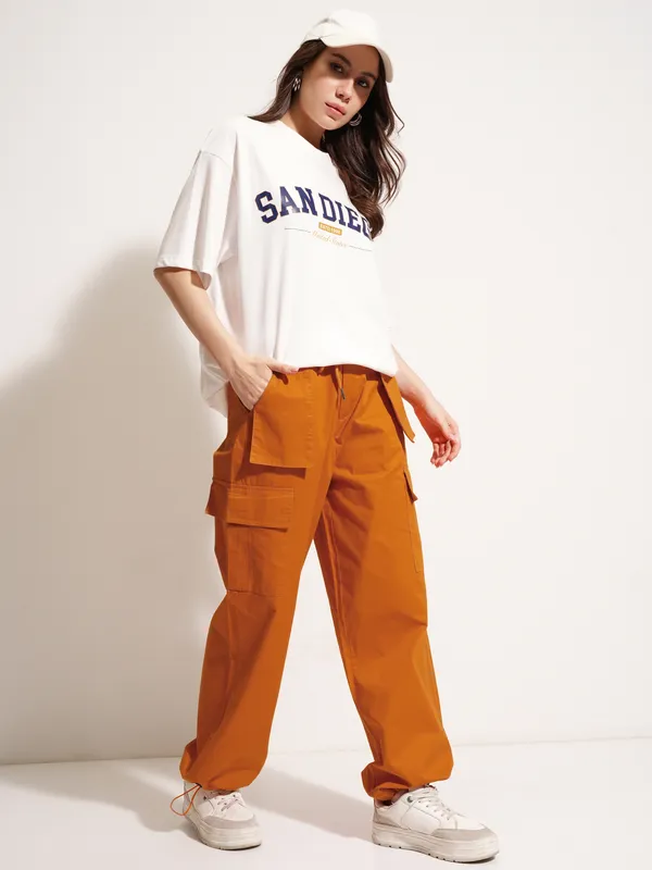 Tokyo Talkies Women Rust Solid Straight Fit Cargos