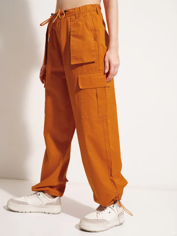 Tokyo Talkies Women Rust Solid Straight Fit Cargos