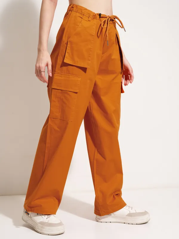 Tokyo Talkies Women Rust Solid Straight Fit Cargos