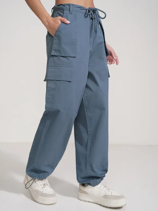 Tokyo Talkies Women Blue Solid Straight Fit Cargos