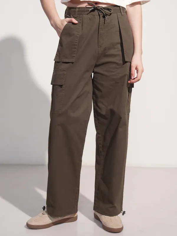Tokyo Talkies Women Brown Solid Straight Fit Cargos