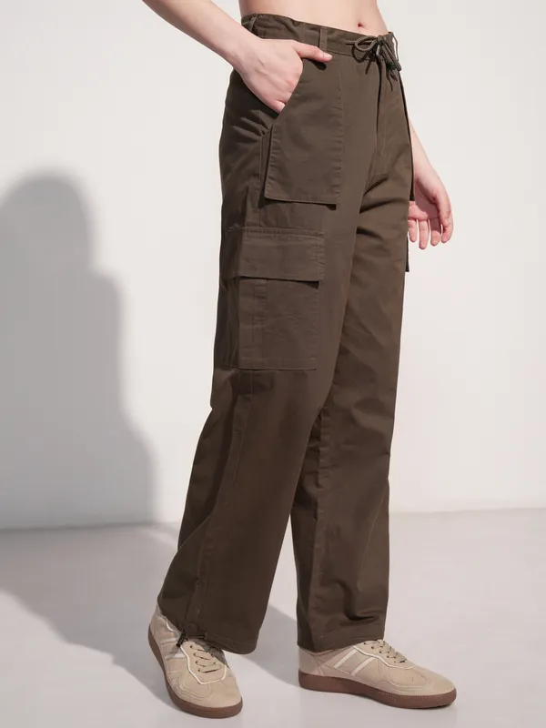 Tokyo Talkies Women Brown Solid Straight Fit Cargos