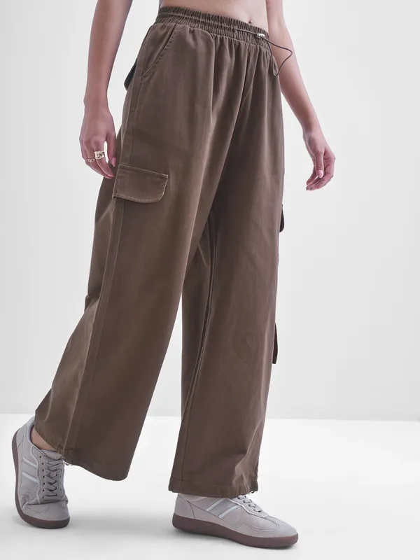 Tokyo Talkies Women Brown Solid Straight Fit Cargos
