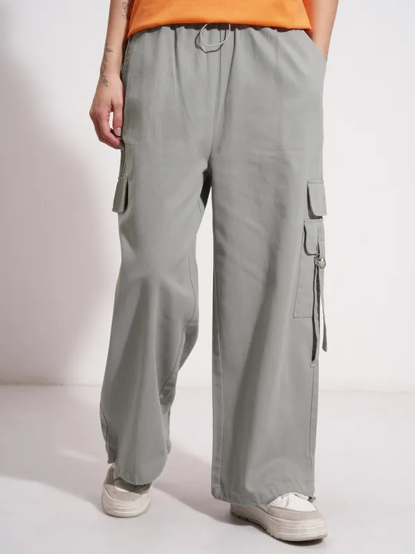 Tokyo Talkies Women Grey Solid Straight Fit Cargos