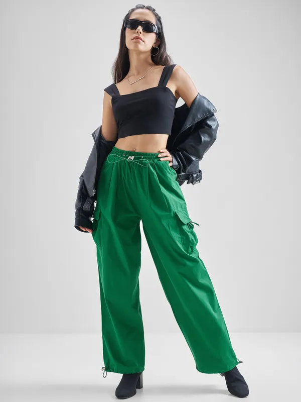 Street By Tokyo Talkies Women Green Solid Straight Fit Cargos