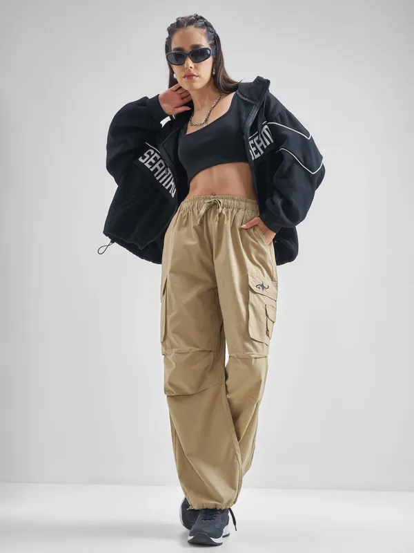 Street By Tokyo Talkies Women Beige Solid Straight Fit Cargos