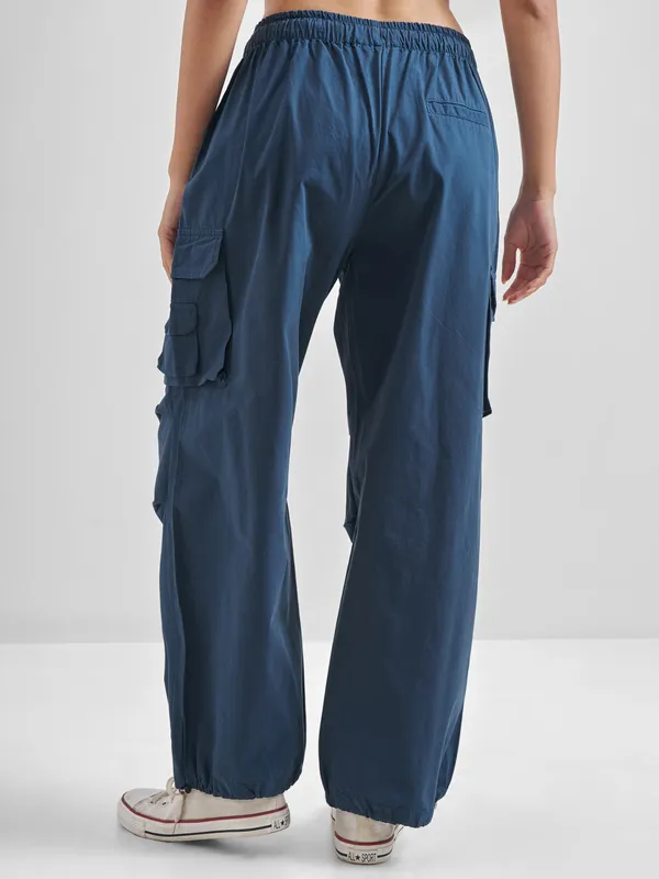 Street By Tokyo Talkies Women Blue Solid Straight Fit Cargos