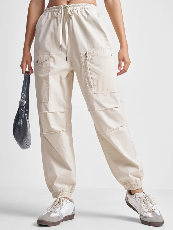Tokyo Talkies Women Off White Solid Regular Fit Cargos