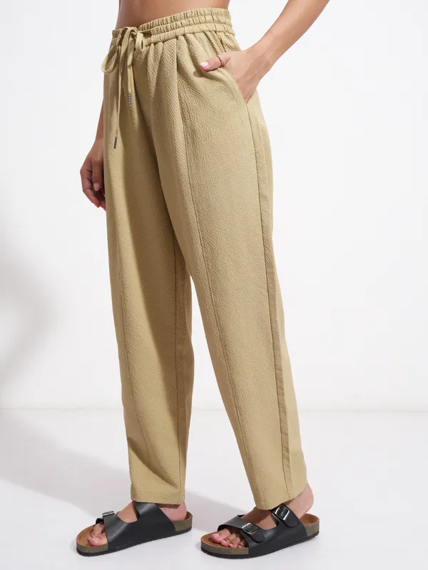 Tokyo Talkies Women Brown SOlid Regular Fit Casual Trouser