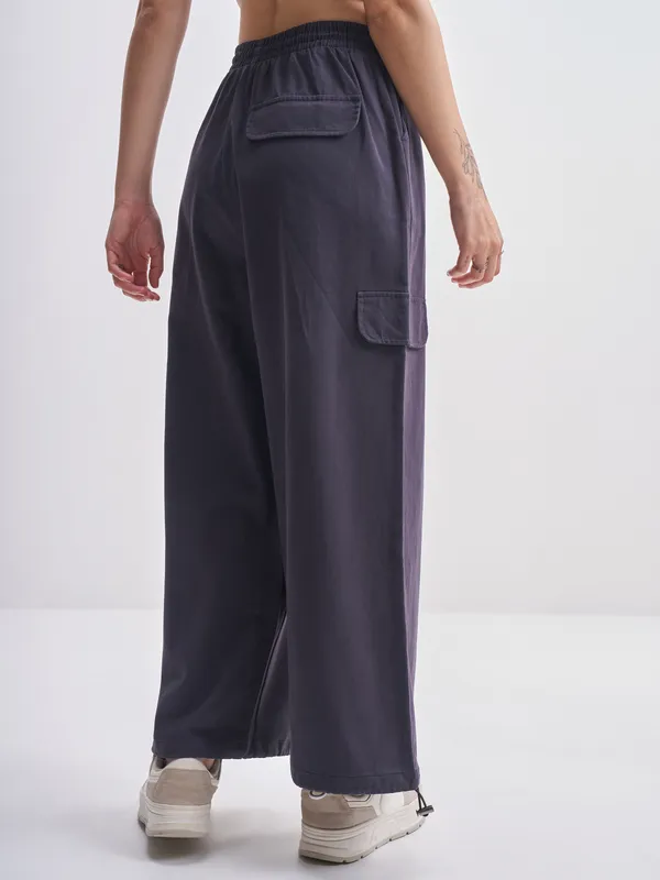 Tokyo Talkies Women Navy Blue Solid Straight Fit Cargos