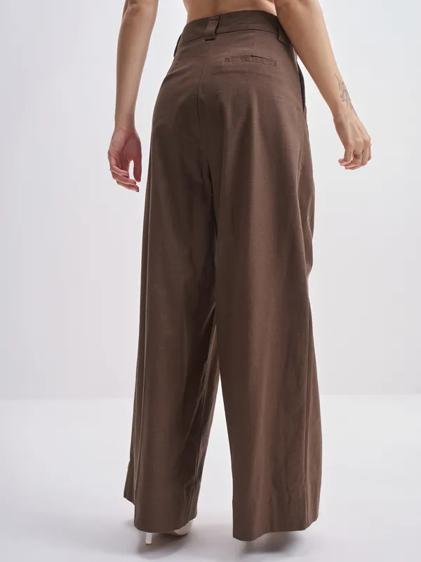 Tokyo Talkies Women Brown Solid Wide Leg Casual Trouser