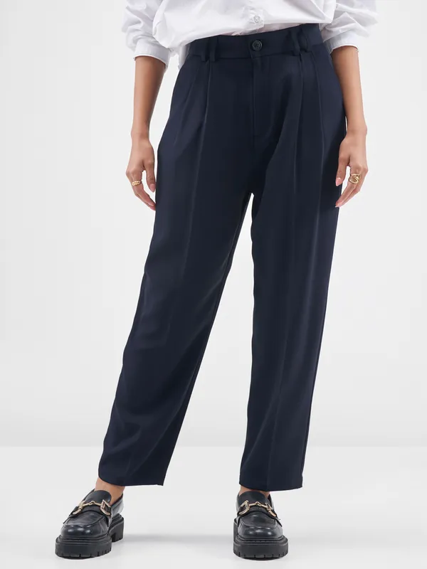 Chic By Tokyo Talkies Women Navy Blue Solid Tapered Fit Regular Trouser