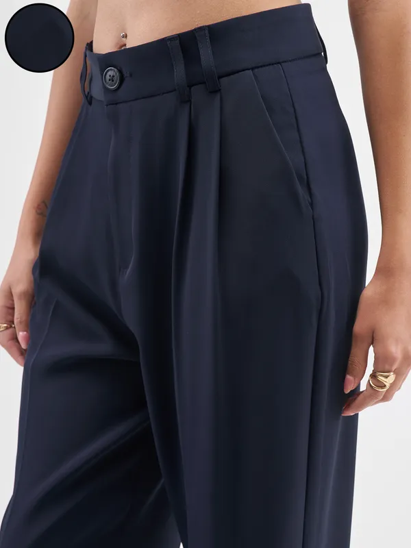 Chic By Tokyo Talkies Women Navy Blue Solid Tapered Fit Regular Trouser