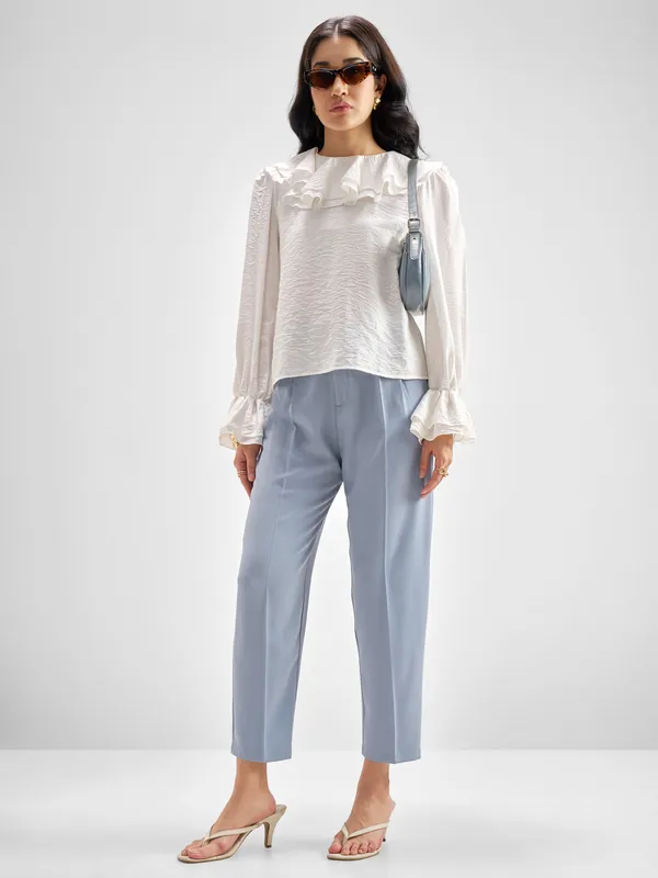 Chic By Tokyo Talkies Women Blue Solid Tapered Fit Regular Trouser