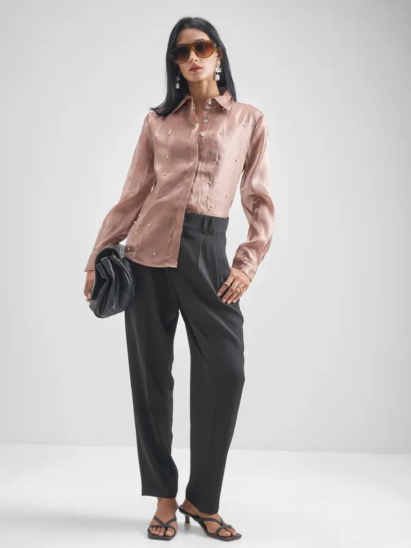 Chic By Tokyo Talkies Women Black Solid Tapered Fit Trouser