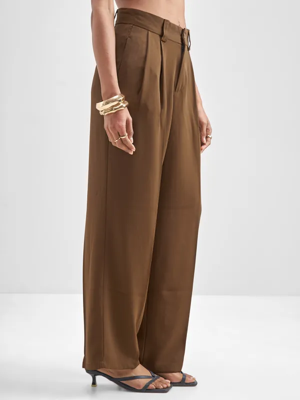 Chic By Tokyo Talkies Women Brown Solid Loose Fit Trouser