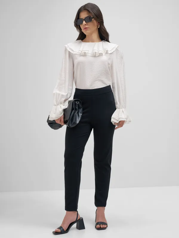 Tokyo Talkies Women Black Solid Slim Fit Regular Trouser