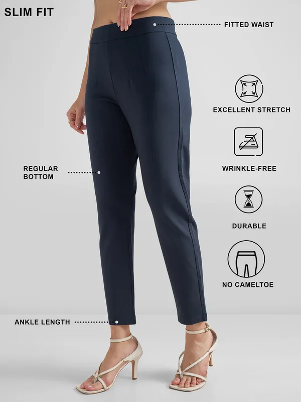 Tokyo Talkies Women Navy Blue Solid Slim Fit Regular Trouser