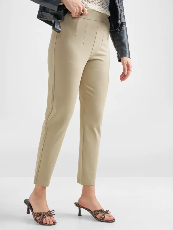 Solid Slim Fit Regular Trouser