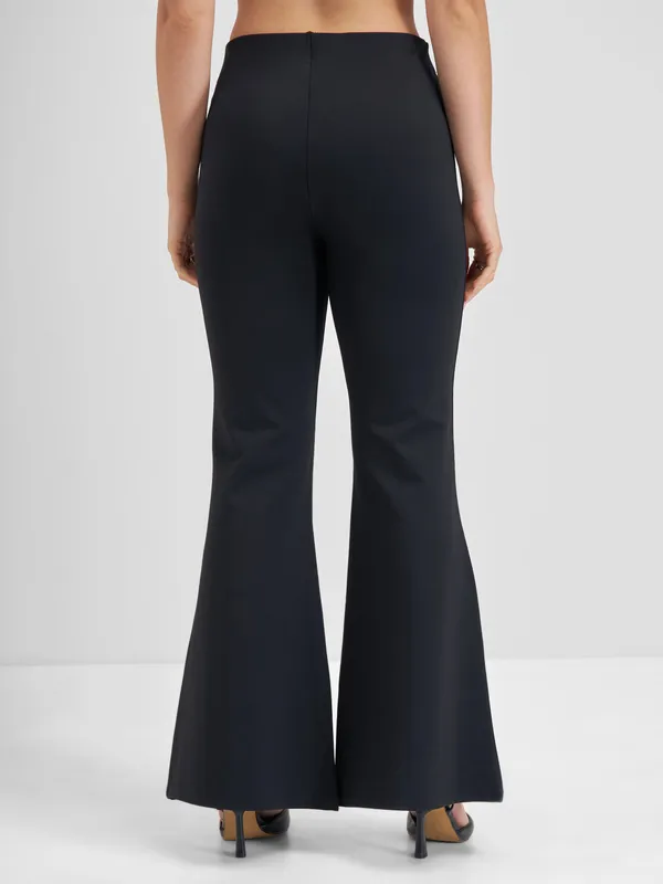 Tokyo Talkies Women Black Solid Bell Bottom Regular Trouser