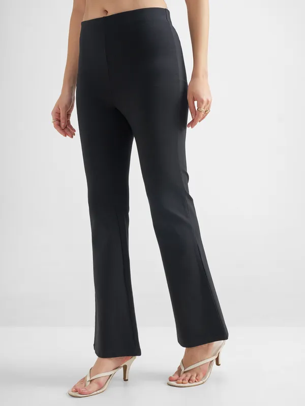 Tokyo Talkies Women Black Solid Bootcut Regular Trouser