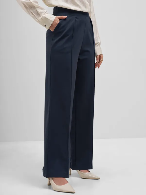 Tokyo Talkies Women Navy Blue Solid Straight Fit Regular Trouser