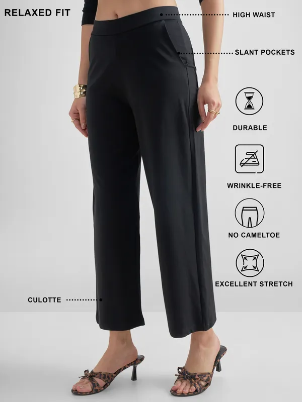 Tokyo Talkies Women Black Solid Wide Leg Regular Trouser